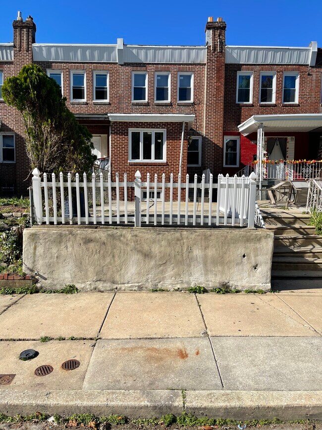 Building Photo - 8117 Suffolk Ave