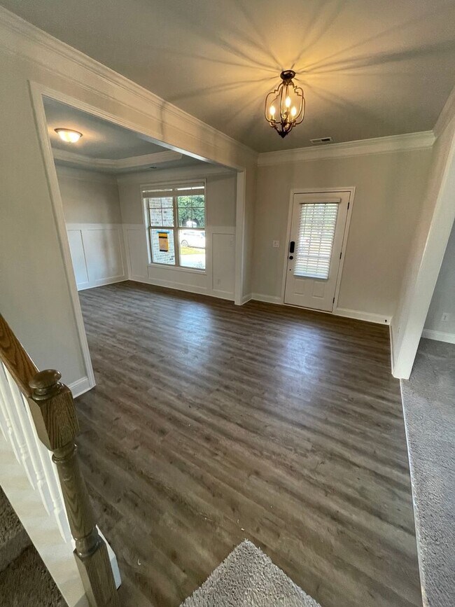 Photo - Spacious 5BR House in Gainesville
