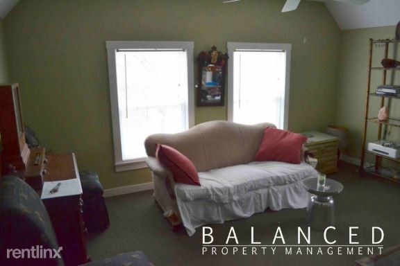 Foto del edificio - 1 br, 1 bath House - 321 Funston Ave