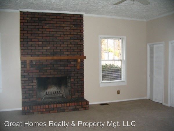 Foto del edificio - 4378 Dallas St