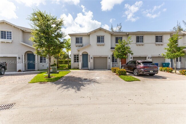 Foto del edificio - 20817 NW 9th Path