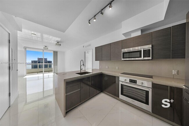 Foto del edificio - 1080 Brickell Ave