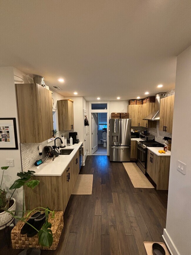 Cocina - 623 Fitzwater St