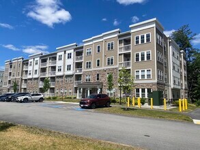 Building Photo - 2 Winslow Ln