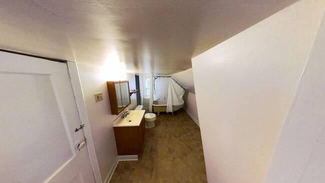 Building Photo - 8 S Normal St