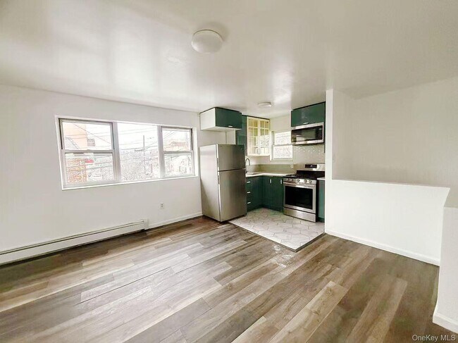 Foto del edificio - 37-26-37112 112th St