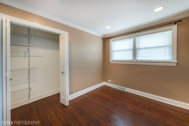 Building Photo - 8815 N Wisner St