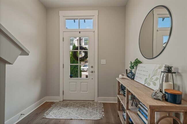 Foto del edificio - 207 Stonecrest Cir