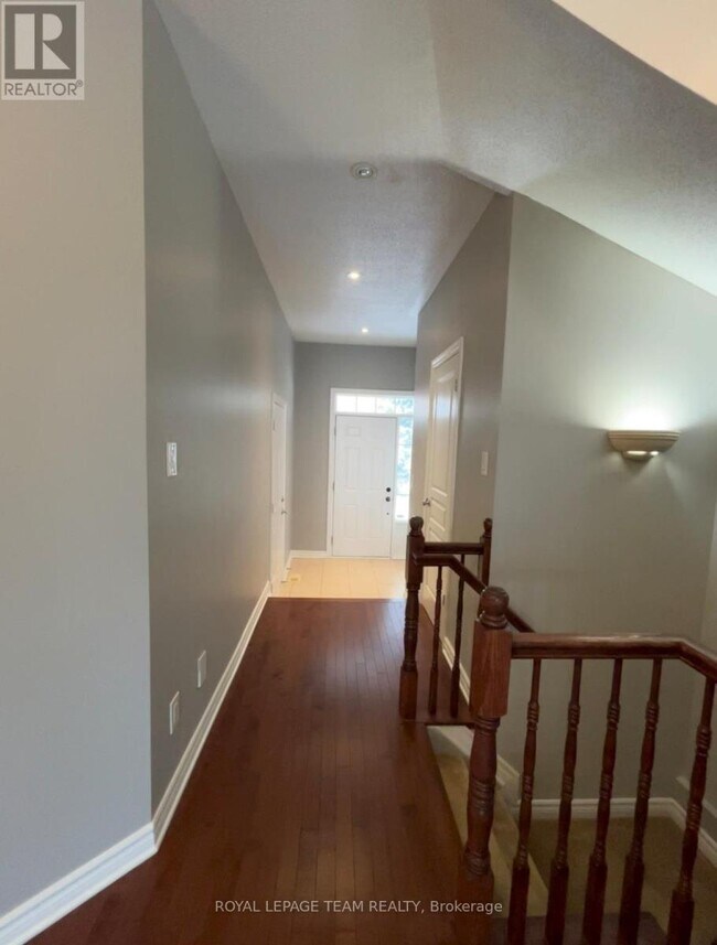 Building Photo - 227 Jersey Tea Cir