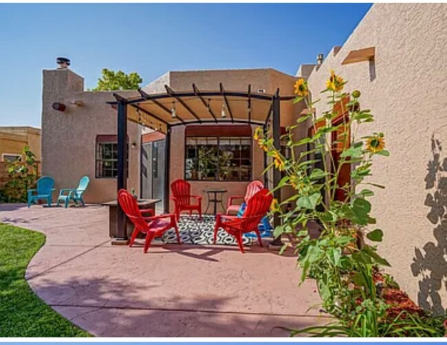 Foto del edificio - 7525 Lynwood Dr NW