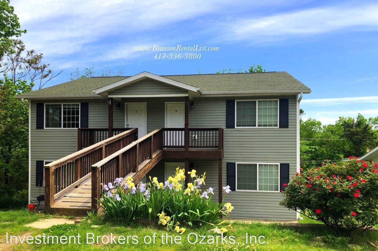 202 Root St, Hollister, MO 65672 Room for Rent in Hollister, MO