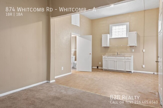 Foto del edificio - 874 Whitcomb Rd