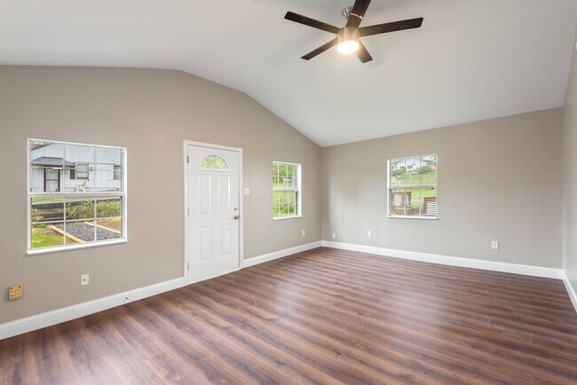 Building Photo - 3602 Decatur Dr