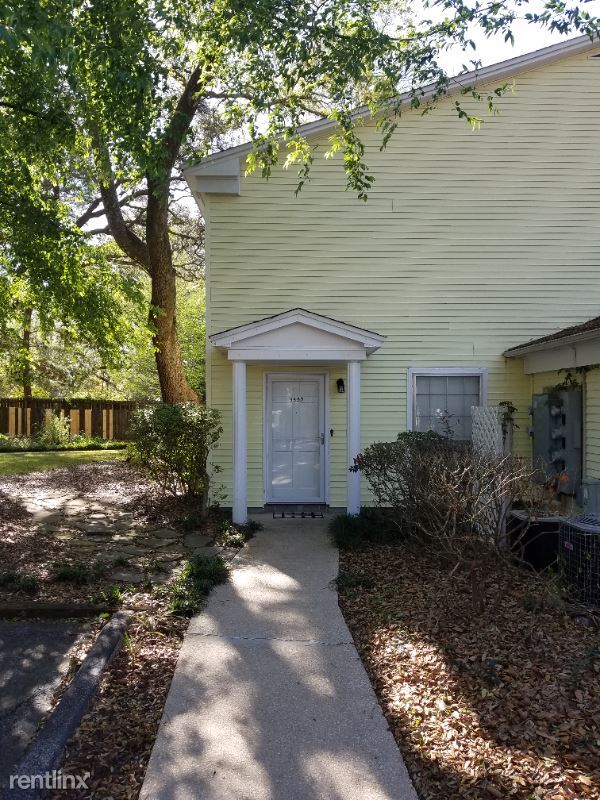 Primary Photo - 3359 E Olive Rd