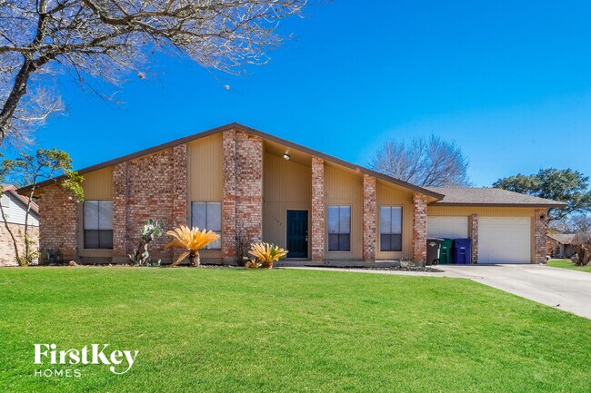 Building Photo - 1702 Jay Schellman St