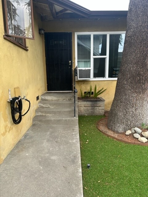 Foto del edificio - 848 E Sacramento St