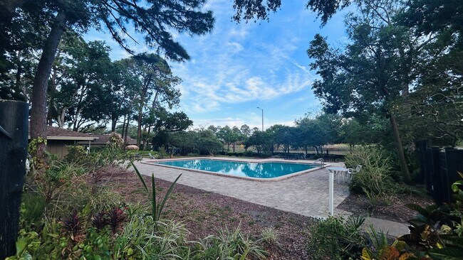Foto del edificio - 6903 El Centro Ct
