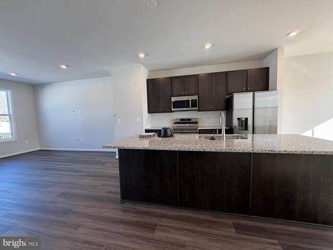 Foto del edificio - 7722 Harlow Cir