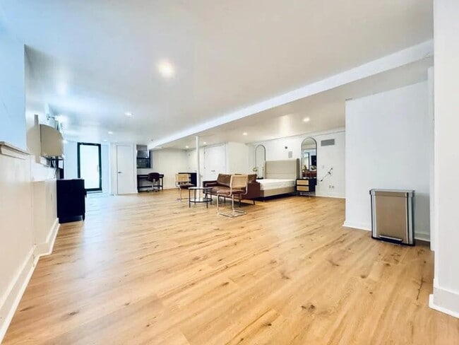 Foto del edificio - Nice room in a good neighborhood