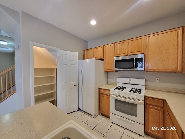 Building Photo - 9843 W Overlook Ridge Ave