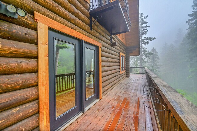 Foto del edificio - 5096 Crystal Park Rd