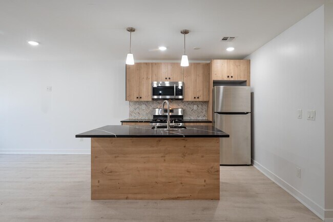 Foto del edificio - 782 Grand St