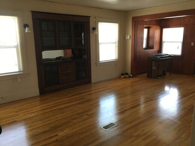 Foto del edificio - 66 S Wells Ave