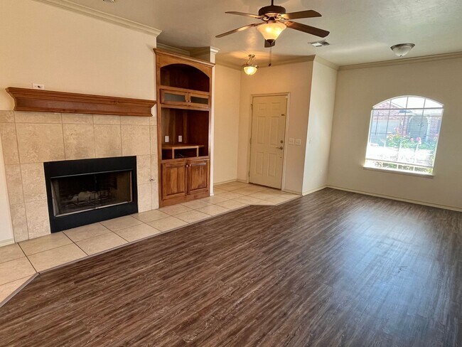 Photo - Great 3 Bed, 2 Bath Duplex In Edmond!! House