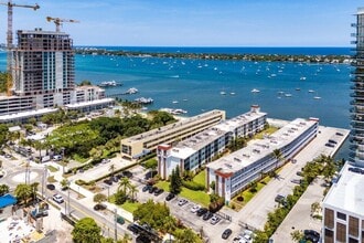 Building Photo - 4500 N Flagler Dr