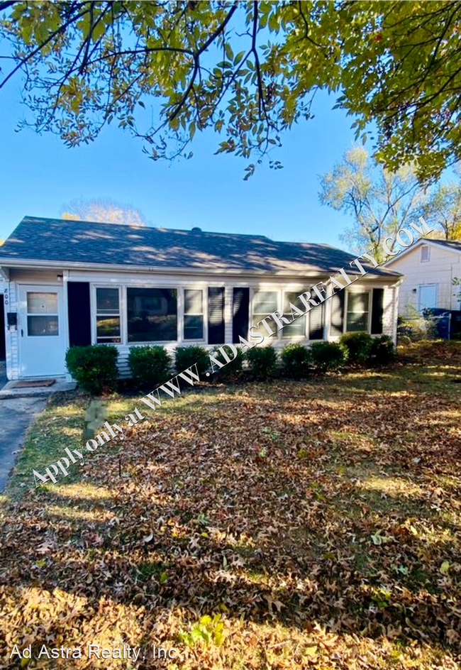 Building Photo - 3 br, 1 bath House - 800 Crestline Dr.,