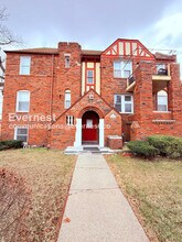 Building Photo - 4203 Cortland St
