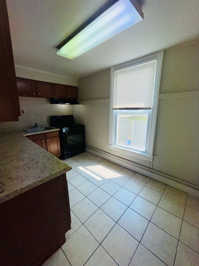 Chef Style Kitchen with Gas Range & Frost Free Refrigerator - 817 Homestead St
