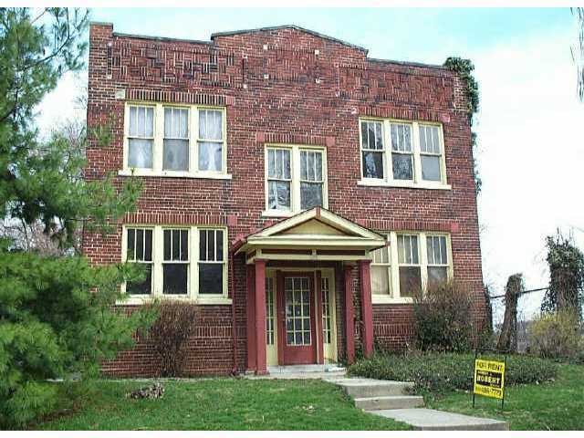 Building Photo - 422 E 20th Ave