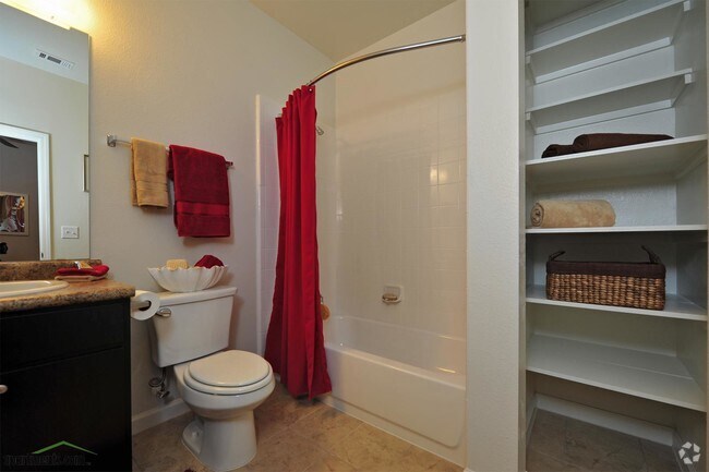 Baño - Patriot Ridge Apartments