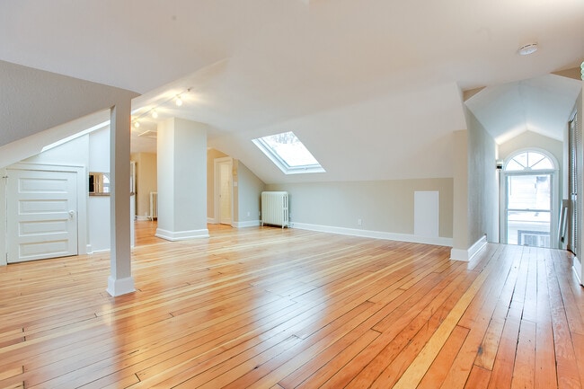 Building Photo - 2450 Blaisdell Ave