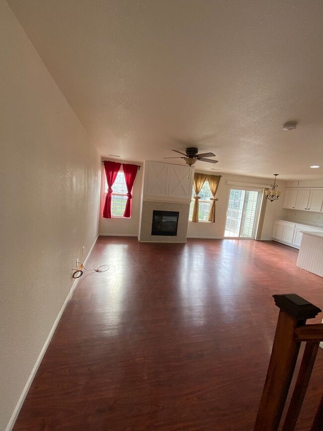 Photo - 3 bedroom 2 bathroom duplex in Englewood House