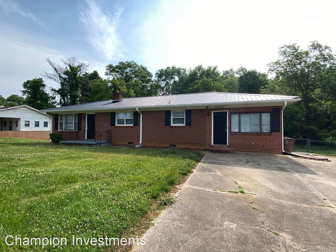 Primary Photo - 3 br, 2 bath House - 1400 Fredrick St.