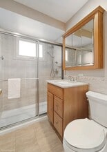 Building Photo - 714 W Dresser Dr