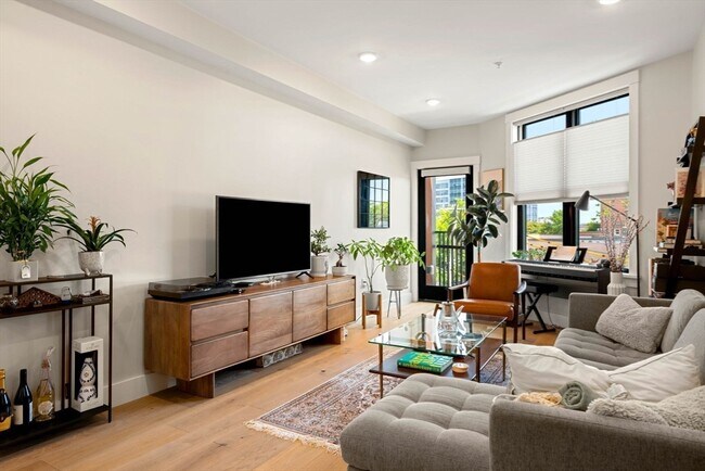 Foto del edificio - 305 Webster Ave
