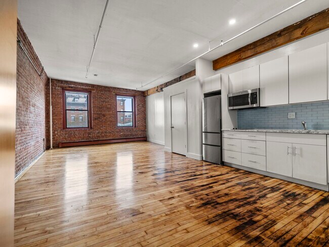 Building Photo - 781 Tremont St