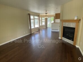 Building Photo - 1603 Robertson St