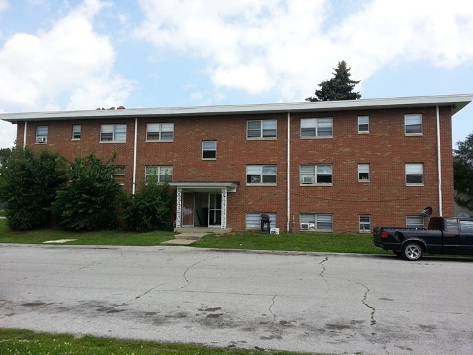 Entrance - 2904 S Pennsylvania St