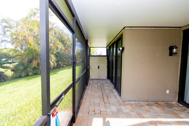 Foto del edificio - 11060 S Lakeview Dr