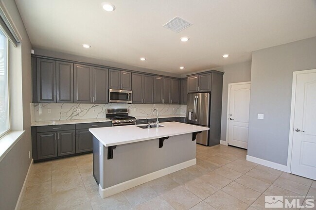Building Photo - 1390 Trailhead Dr