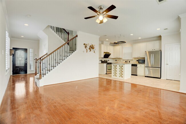 Foto del edificio - 10046 Hillside Bayou Dr