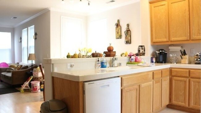 Foto del edificio - Lovely 3BR 2.5BA Home