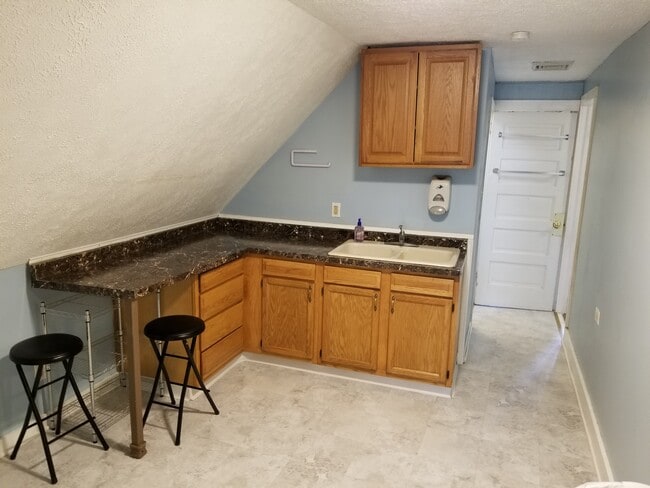 Unit #3 - 26 S Adams St