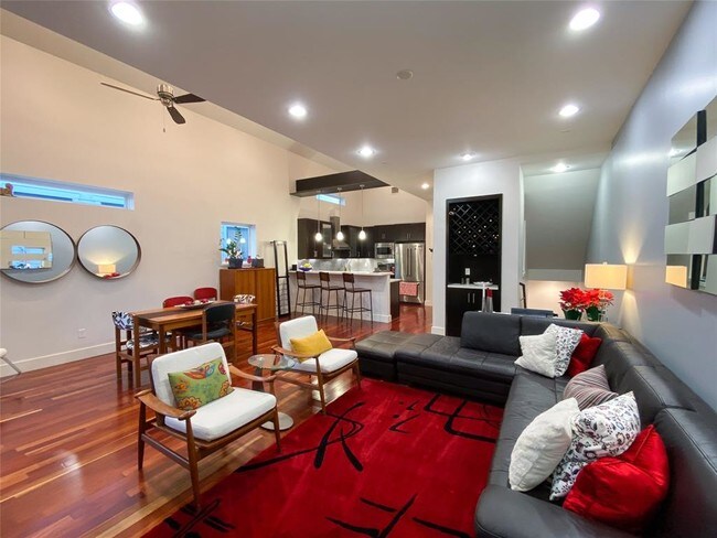 Foto del edificio - 2415 Langston St
