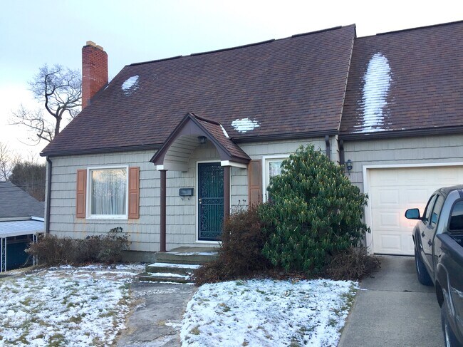 Foto del edificio - 408 E Prince St