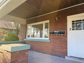 Building Photo - 925 Wilson Ave S